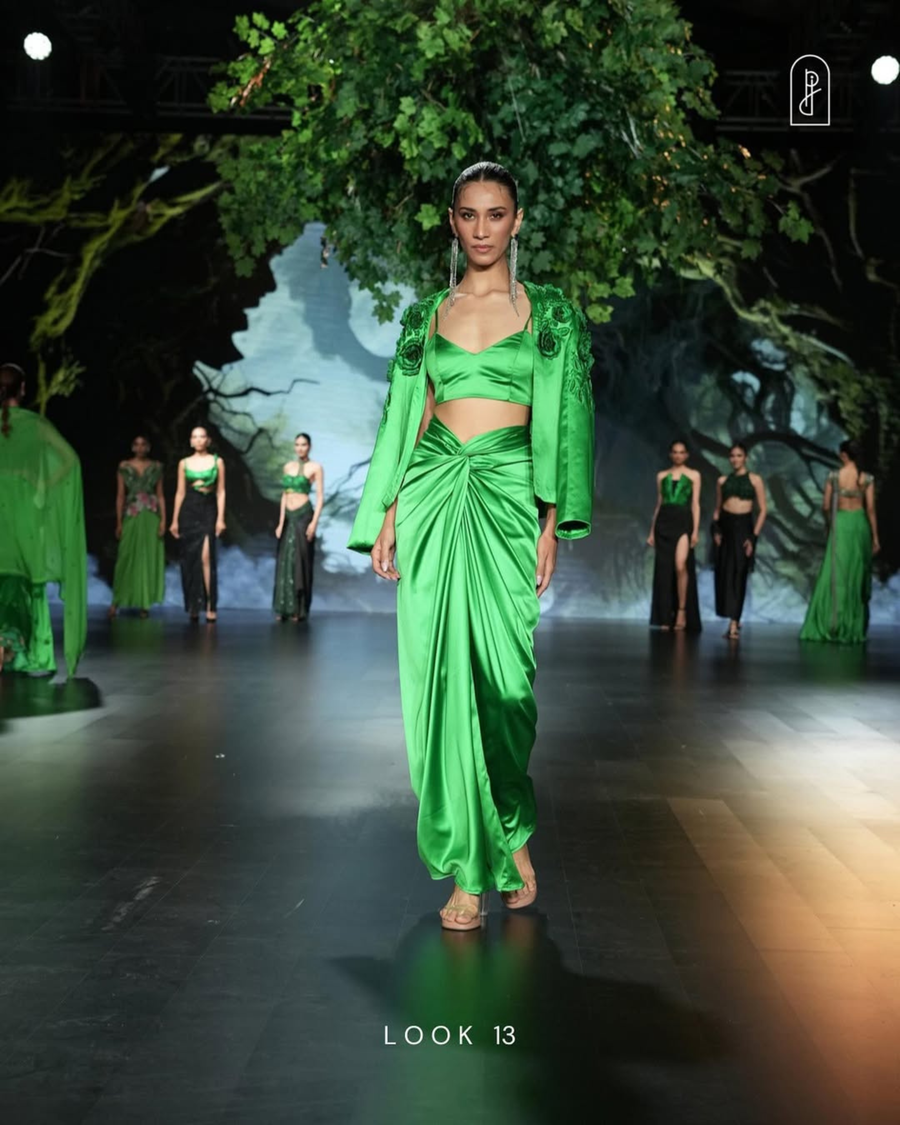 Look 13